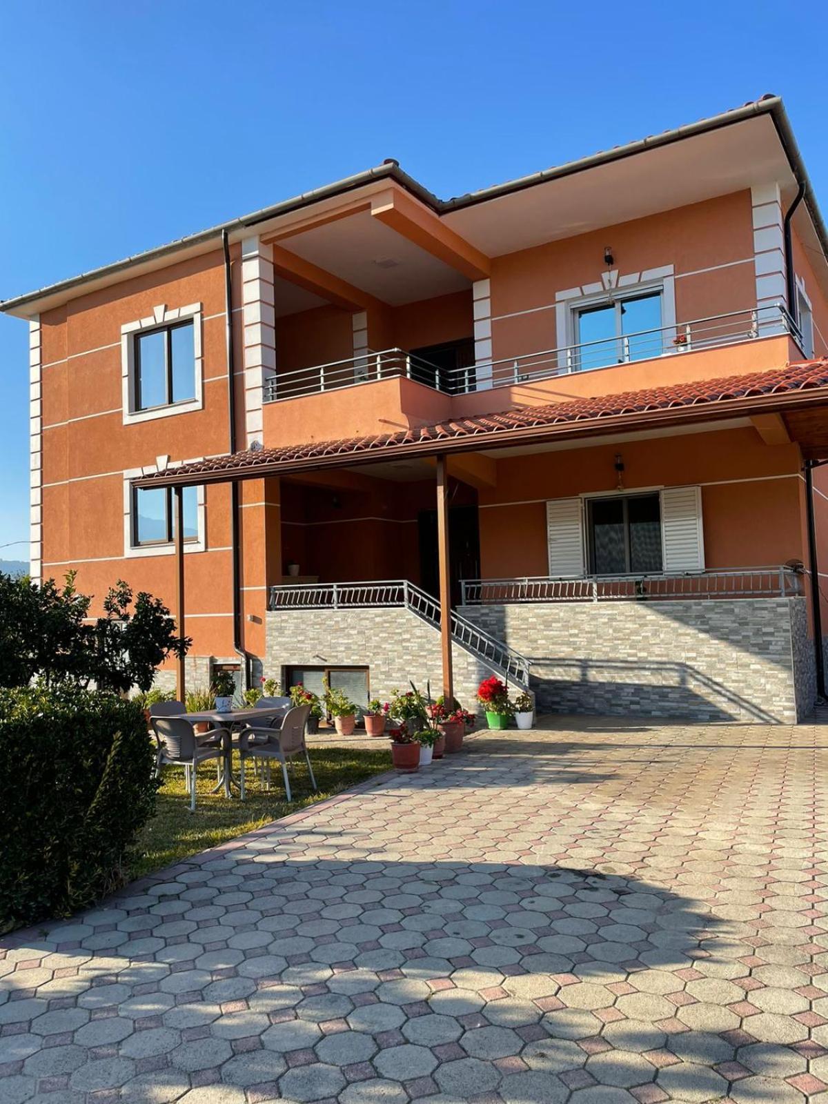 Harmony Villa Berat Exterior photo